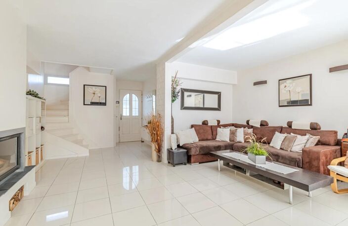 Maison de 5 pièces de 94 m² à Thiais — photo 2