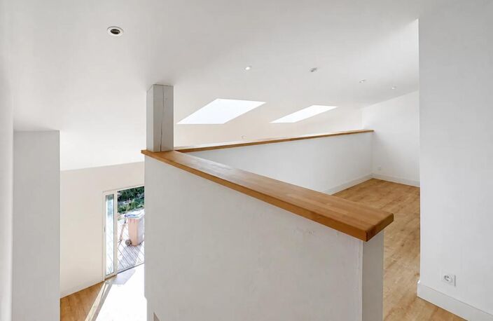 Maison de 5 pièces de 200 m² à Saint-Étienne-de-Mer-Morte — photo 5
