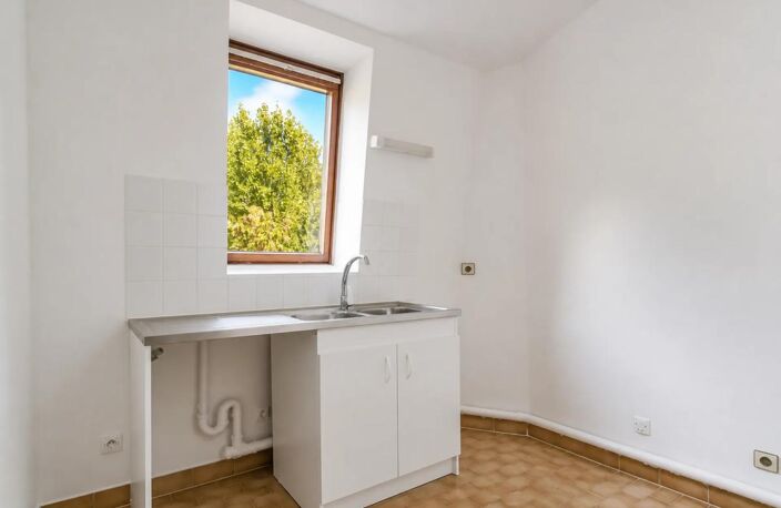 Appartement de 4 pièces de 92 m² à La Garenne-Colombes — photo 2