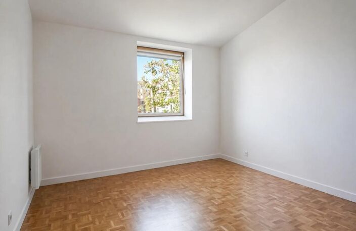 Appartement de 4 pièces de 92 m² à La Garenne-Colombes — photo 5