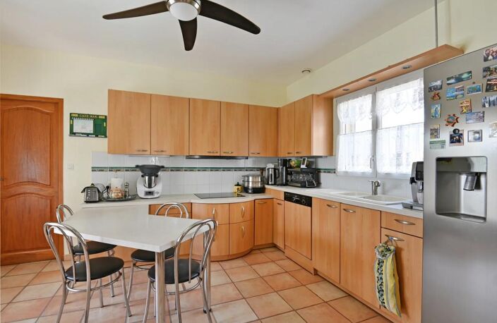 Maison de 6 pièces de 160 m² à Rodilhan — photo 5