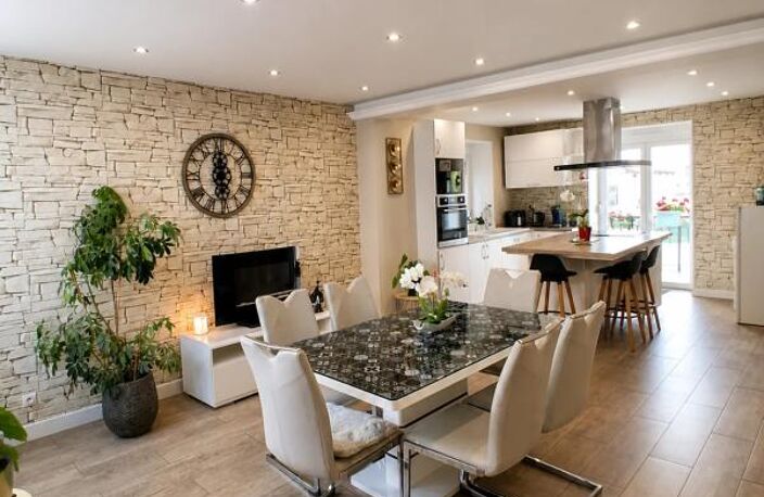 Maison rénovée PLAIN PIED F5 DE 110 M2 JARDIN TERRASSE — photo 4