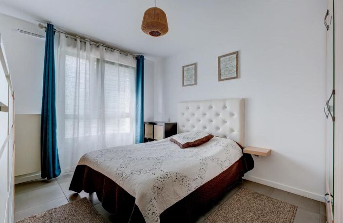 Appartement de 4 pièces de 81 m² à Vénissieux — photo 5