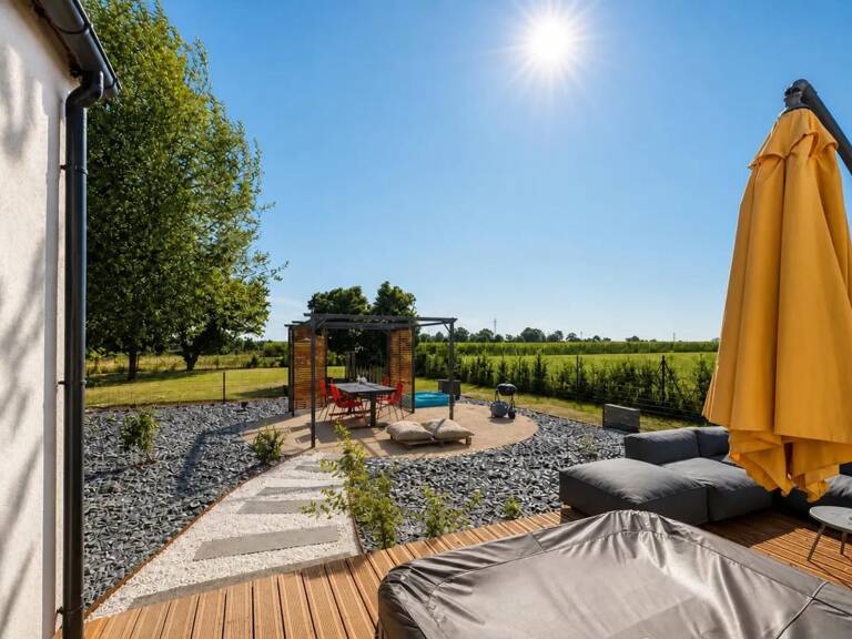 Maison de 8 pièces de 168 m² à Isigny-le-Buat — photo 1