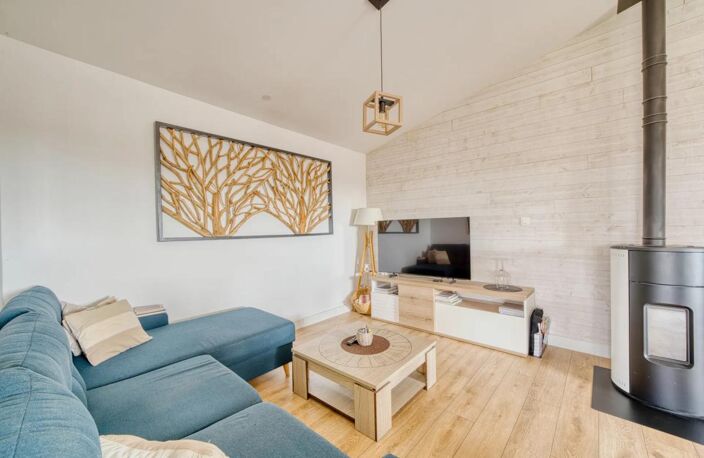 17170 LA RONDE – LONGÈRE RÉNOVÉE – 94 M² – 3 CHAMBRES – PISCINE — photo 3