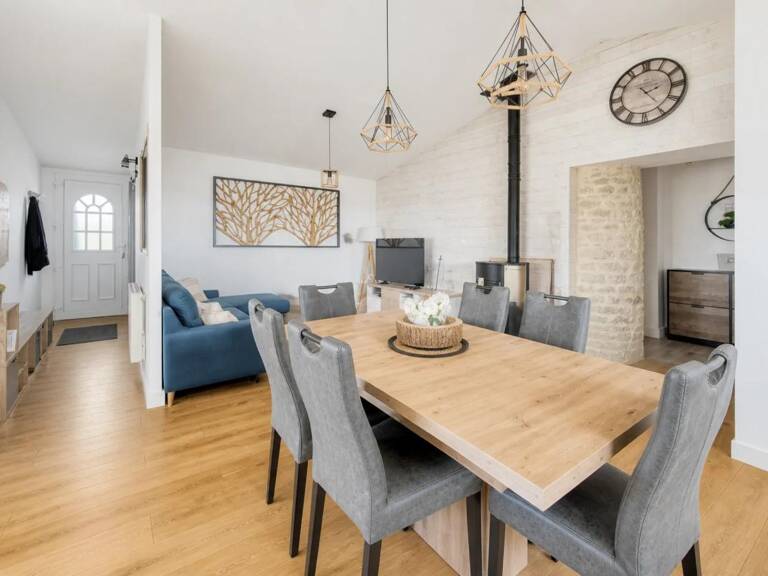17170 LA RONDE – LONGÈRE RÉNOVÉE – 94 M² – 3 CHAMBRES – PISCINE — photo 1