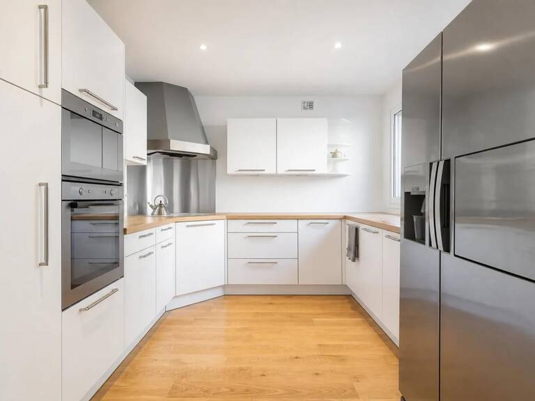 Maison de 6 pièces de 131 m² à Vence — photo 1