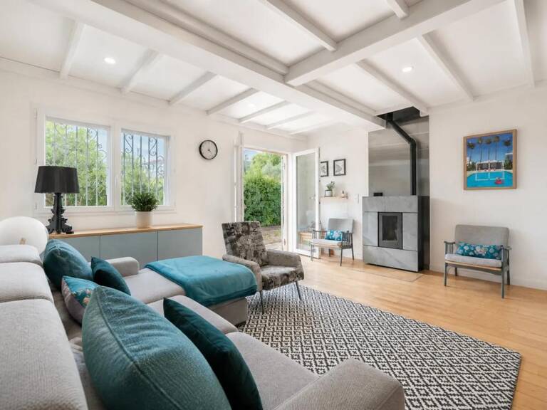 Maison de 6 pièces de 131 m² à Vence — photo 1