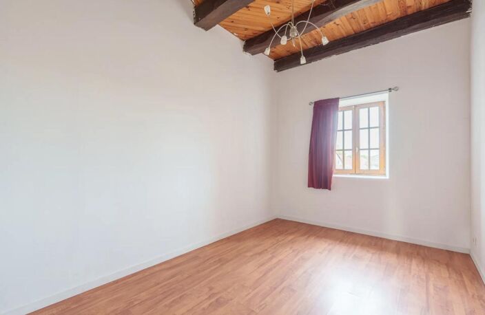 Maison de 8 pièces de 286 m² à Villers-lès-Luxeuil — photo 2
