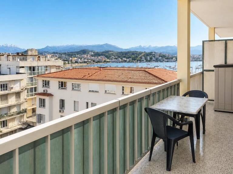 Appartement 2 pièces de 32 m² situé à Ajaccio, à proximité du cours Napoléon — photo 1