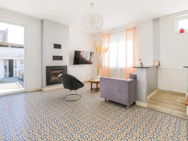 Maison de 8 pièces de 152 m² à Abancourt — photo du bien