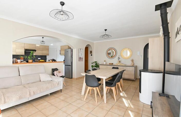 Maison de 5 pièces de 90 m² située à Nîmes — photo 3