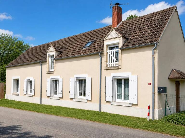 Maison de 6 pièces de 180 m² à Saint-Germain-des-Bois — photo 1