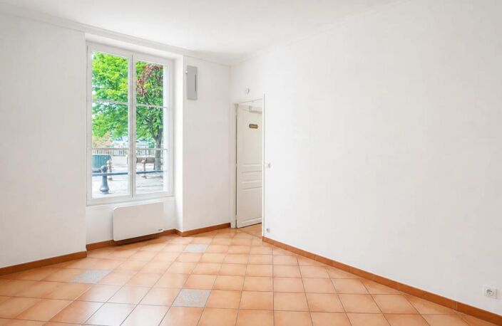 Appartement 2 pièces de 30 m² - Hyper centre de Poissy — photo 2
