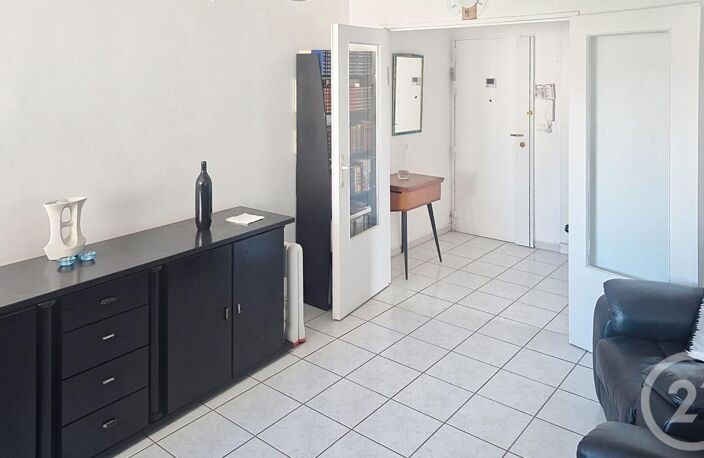 T2 — photo 2