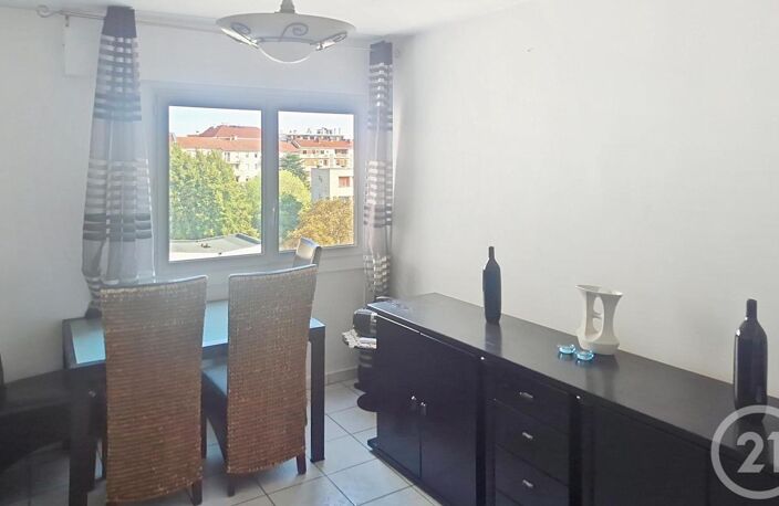 T2 — photo 3