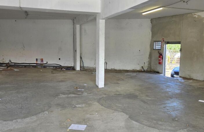 A LOUER LOCAL DE 118M2 PALISSADE ST LOUIS — photo 5