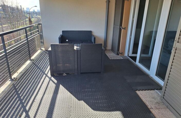 Appartement À Louer + Parking — photo 4