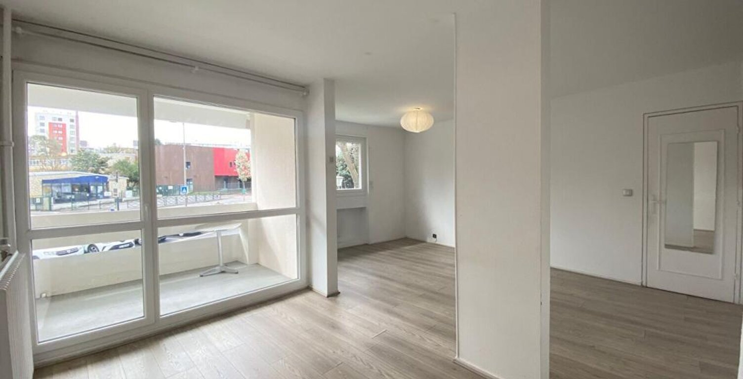 Appartement Franconville 1 pièce(s) 38.98 m2 + parking et cave — photo 1