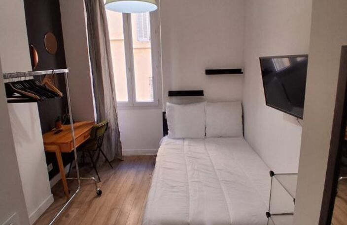 ?? Colocation 3 chambres avec douches privatives – Rue Pierr — photo 3