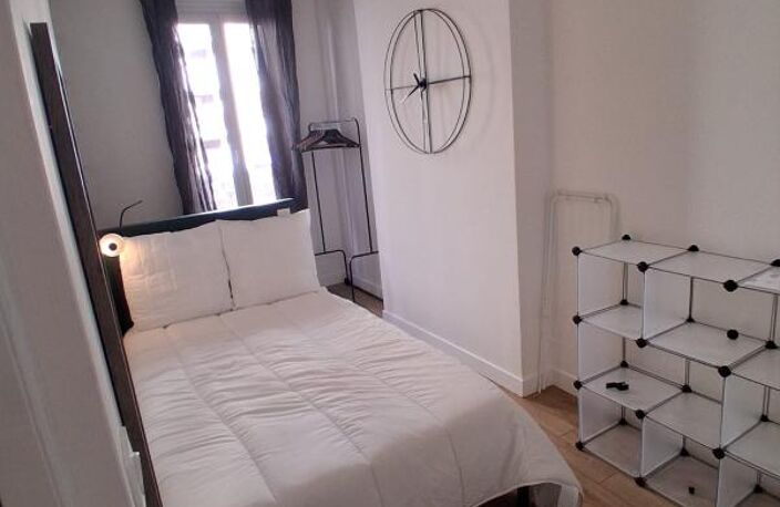 ?? Colocation 3 chambres avec douches privatives – Rue Pierr — photo 5