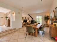 En exclusivité chez ORPI Côté Salvagny ! Belle villa familiale avec parc piscinable de 1 500 m² à Lentilly — photo 4