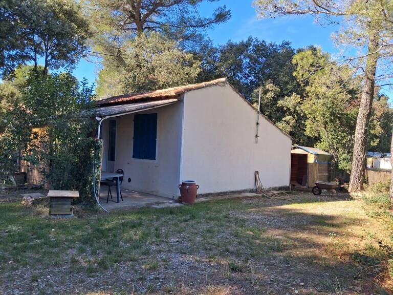 AUPS Ancien cabanon 35 m² rénové sur 340 m² terrain — photo 1