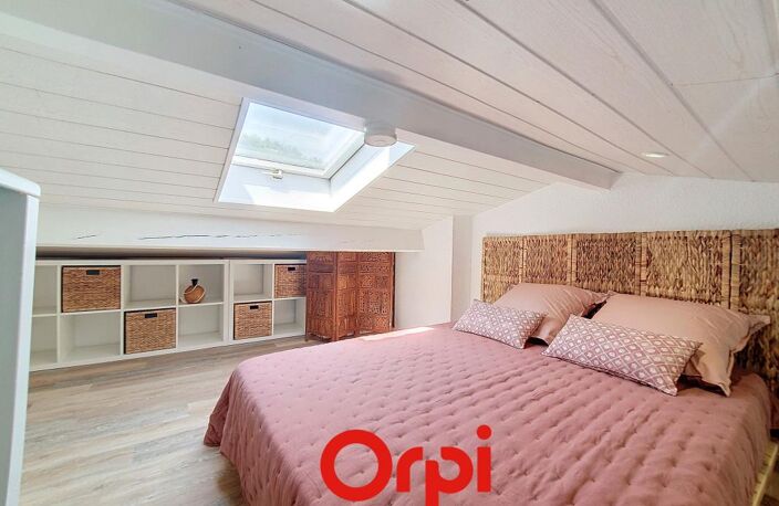 Magnifique Studio meublé avec mezzanine entièrement rénové avec vue mer — photo 5