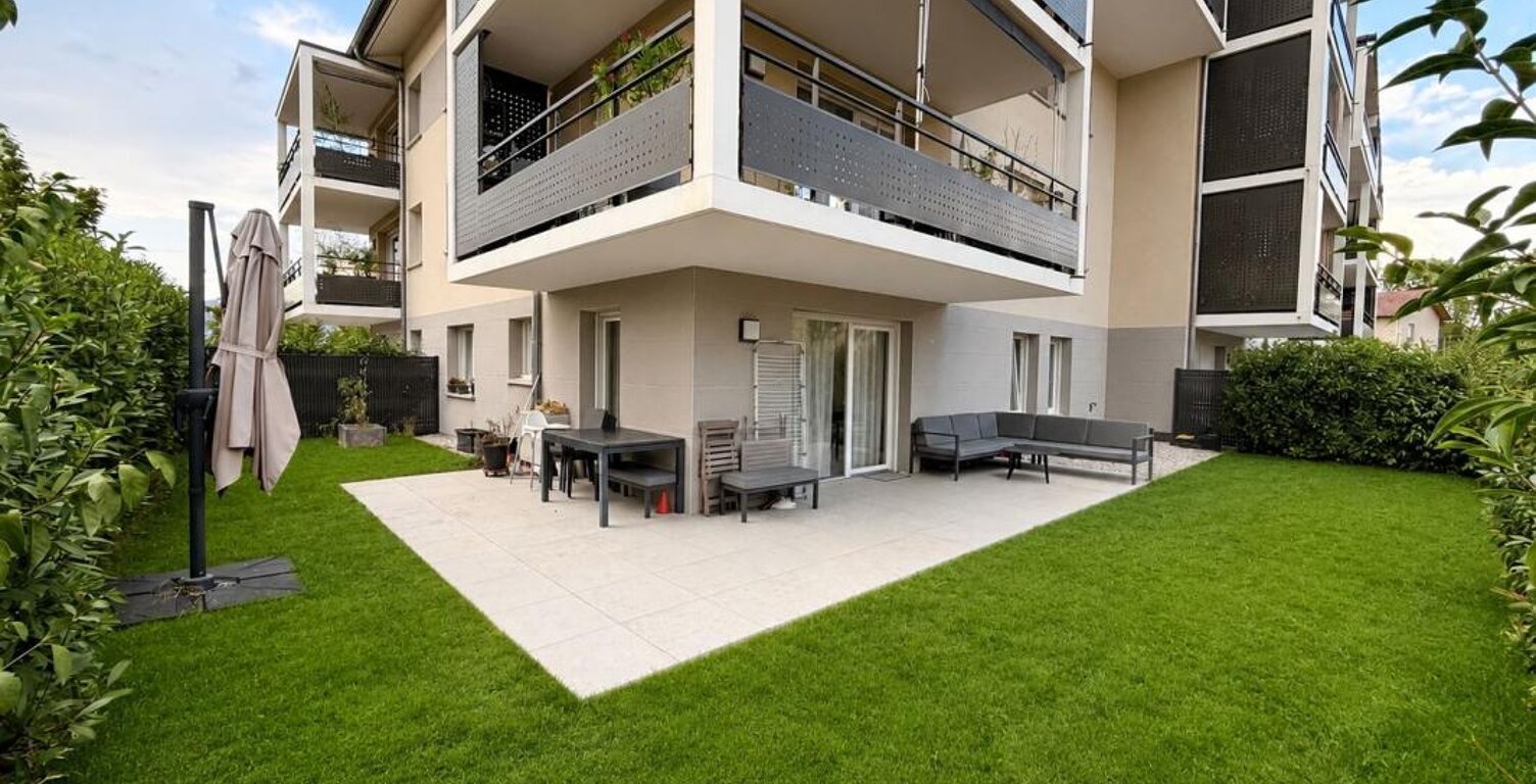 T4 en RDJ avec 2 garages et un local vélo — photo 1