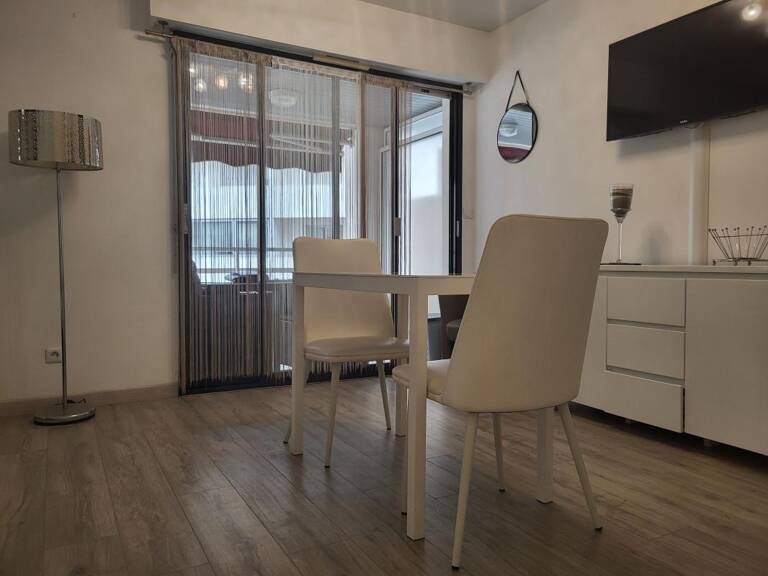 Appartement À Vendre — photo 1