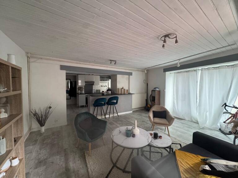 Maison  2 pièce(s) 64m² — photo 1