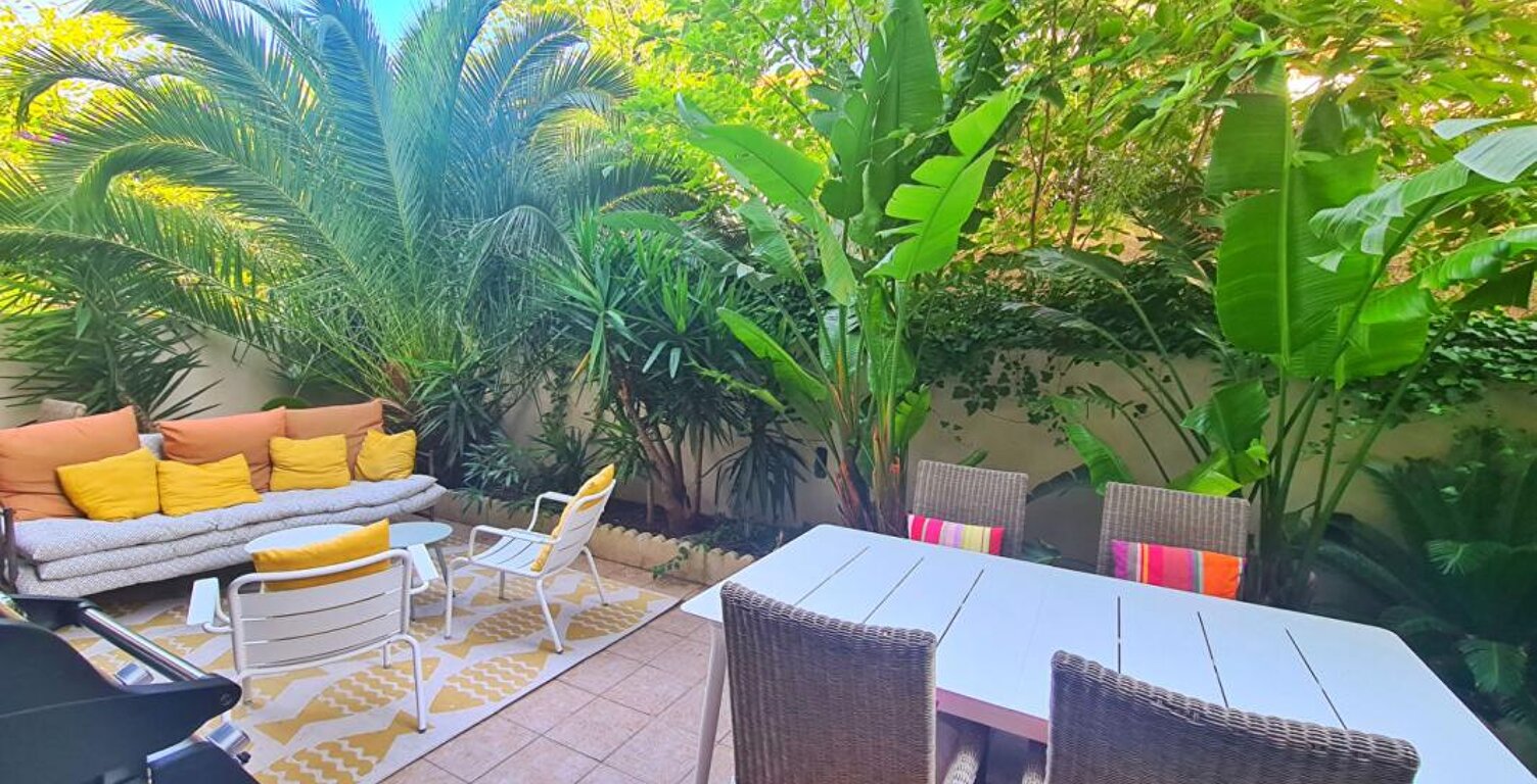 Appartement T4 SANARY- A DEUX PAS DU PORT — photo 1