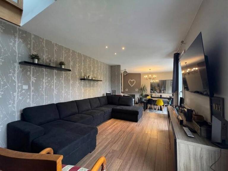 Maison de 137m2 avec 4 chambres , jardin et garage SAINS EN AMIENOIS (80) — photo 1