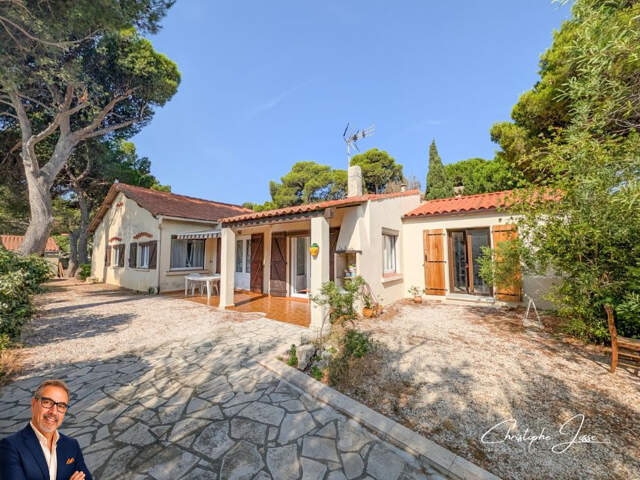 Maison 4 faces avec vue mer, accès plage à pied et studio — photo du bien