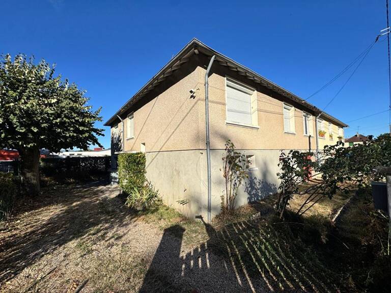 Maison Vierzon 1220.45 m2 — photo 1