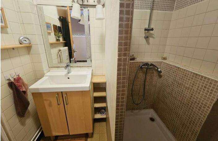 Firminy 42700 appartement T2 de 60,9m² habitables une chambre place de garage et cave — photo 4