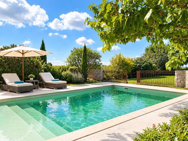 Maison VAL DE COGNAC 8 pièces, 4 chambres, avec piscine et jardin clos — photo du bien