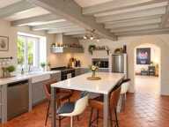 Maison VAL DE COGNAC 8 pièces, 4 chambres, avec piscine et jardin clos — photo 2