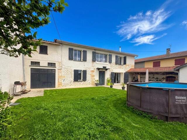 Maison  familiale ou secondaire — photo du bien