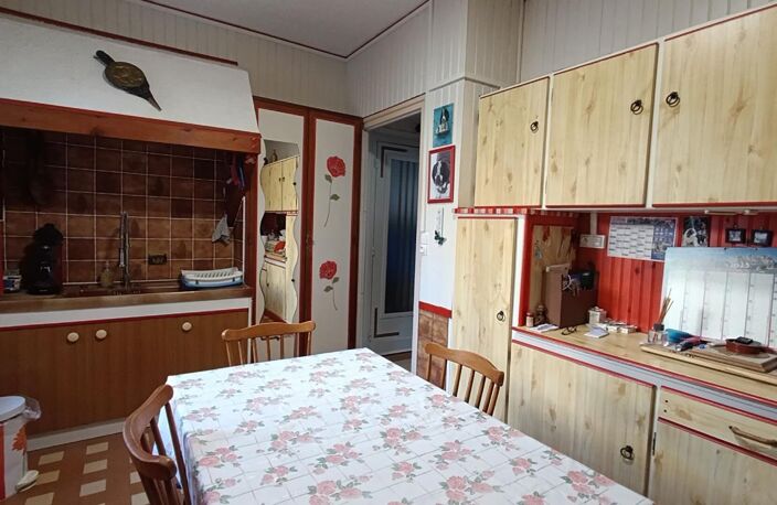 Maison Fere Champenoise 7 pièce(s) 103 m2 — photo 3