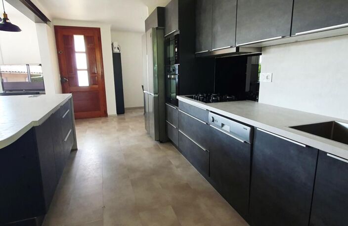 Maison  7 pièces 142 m2 — photo 5