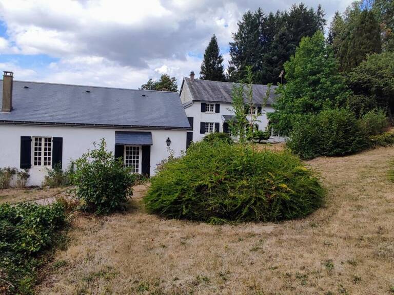 Ensemble de deux Maisons Montsauche Les Settons 6 pièces 263 m2 — photo 1