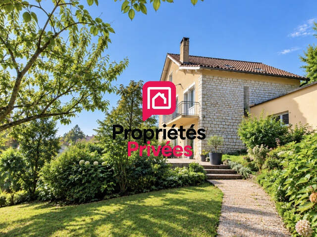 LOT - CAHORS - Maison familiale de 154m2 avec terrain arboré de plus de 2 600 m² et potentiel de division parcellaire — photo du bien