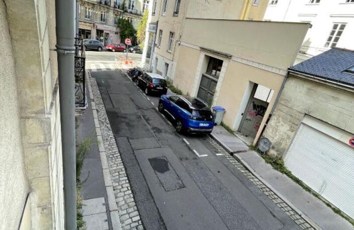 NANTES HYPERCENTRE ? STUDIO 13,72 M² ? RUE DE L'INDUSTRIE — photo 3