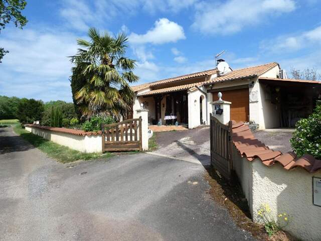 Maison Saint Martial D Albarede 4 pièce(s) 98 m2 — photo du bien