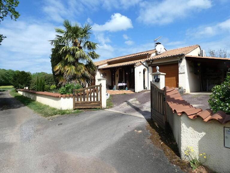 Maison Saint Martial D Albarede 4 pièce(s) 98 m2 — photo 1