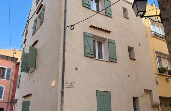 EXCLUSIVITÉ ? IMMEUBLE DE RAPPORT ? LORGUES ? 4 APPARTEMENTS TOUS LOUÉS — photo 2