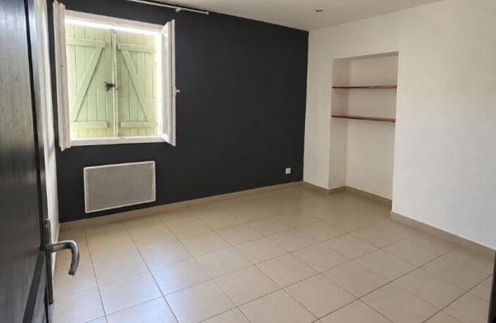 EXCLUSIVITÉ ? IMMEUBLE DE RAPPORT ? LORGUES ? 4 APPARTEMENTS TOUS LOUÉS — photo 4