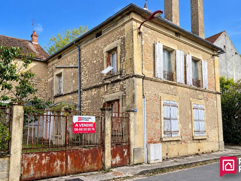 UNE BELLE OPPORTUNITÉ POUR LES AMOUREUX DE PIERRE ET DE RÉNOVATION ! — photo 1