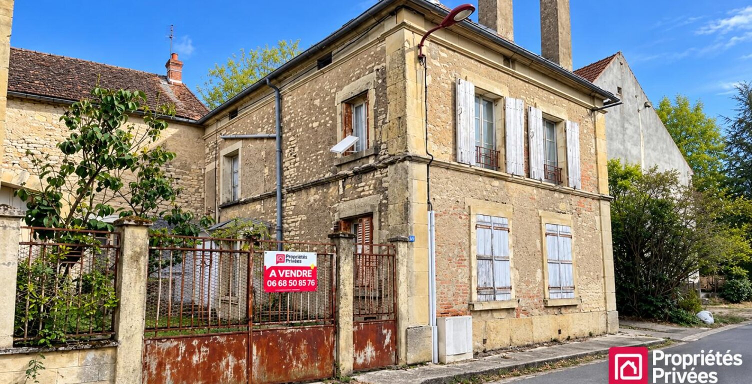 UNE BELLE OPPORTUNITÉ POUR LES AMOUREUX DE PIERRE ET DE RÉNOVATION ! — photo 1